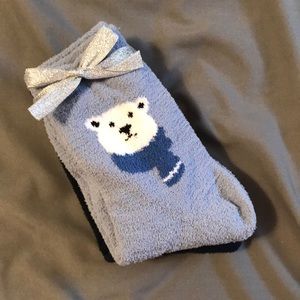 💃🏻 Two pairs of fuzzy crew socks from The Loft